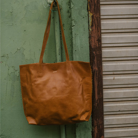 Everyday Tote - Camel Leather