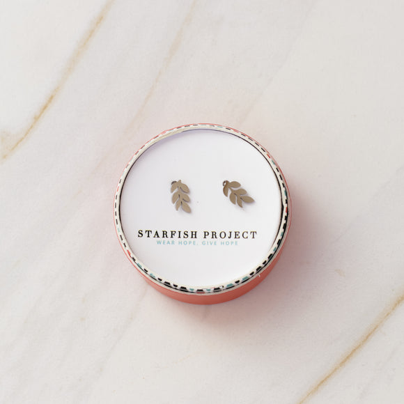 Rowen Leaf Stud Earrings- Silver